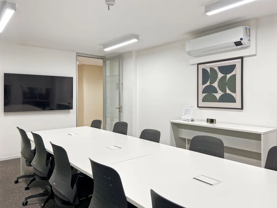 Büro für 50 Personen bei Regus Rhone 8 – Foto 2 von 12