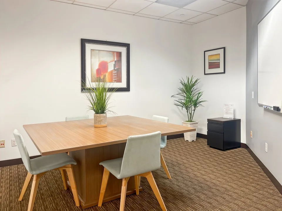 Bureau privé pour 50 à Regus City Centre – photo 2 sur 12