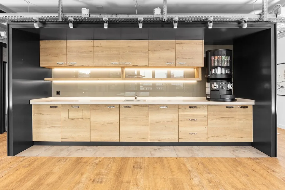 Privater Büroraum für 25 in Regus Heuwaage – Foto 9 von 10