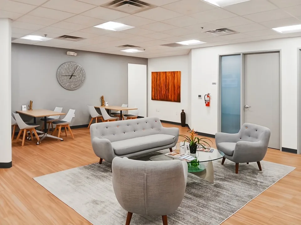 Privater Büroraum für 25 in Regus Spoom Glattpark – Foto 4 von 9