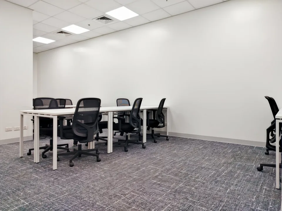 Privater Büroraum für 25 in Regus Spoom Glattpark – Foto 2 von 9