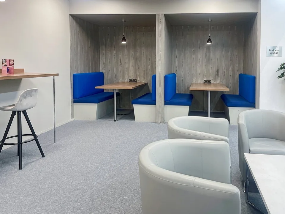 Espace de bureau privé pour 25 personnes à Regus Spoom Kriens – photo 4 sur 9