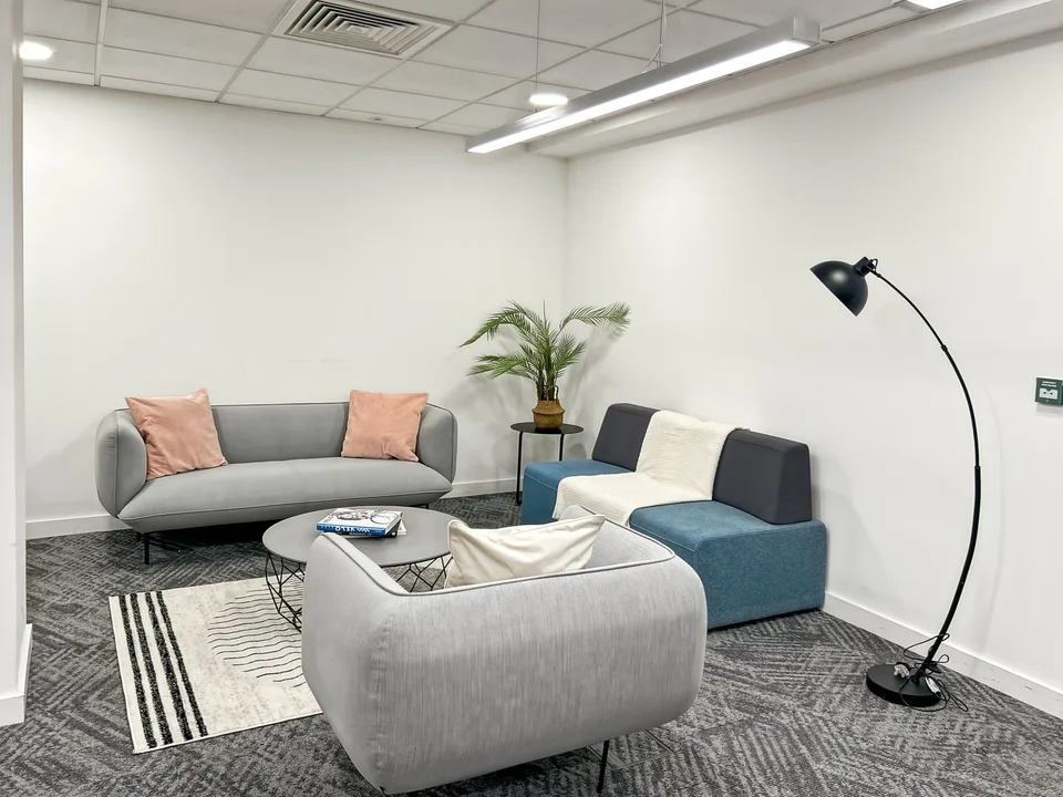 Spazio ufficio privato per 20 persone a Regus Spoom Kriens – foto 4 di 8