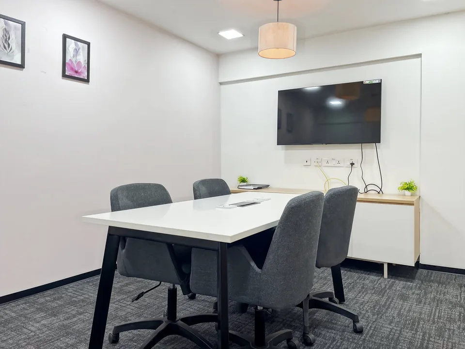 Spazio ufficio privato per 40 in Regus Spoom Glattpark – foto 6 di 10