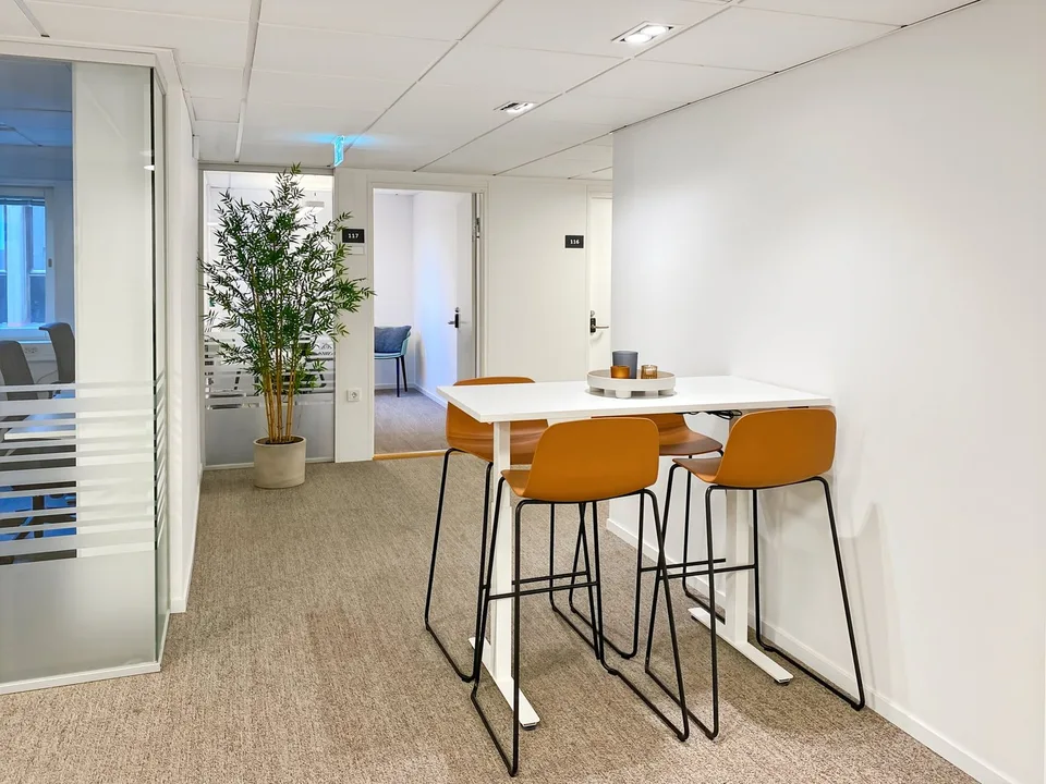 Spazio di ufficio privato per 40 in Regus Spoom Green City, Manegg – foto 2 di 10