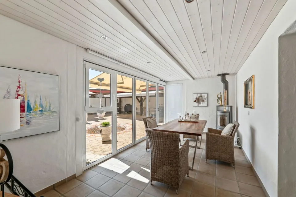Gepflegtes 6-Zimmer-Einfamilienhaus an ruhiger, sonniger Lage in Rothrist – Foto 6 von 26