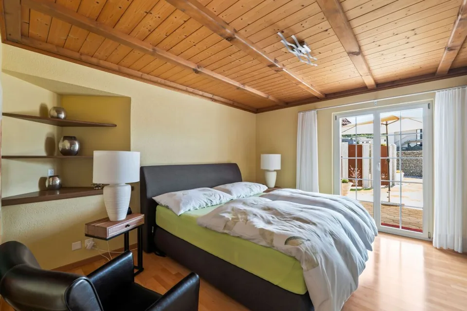 Gepflegtes 6-Zimmer-Einfamilienhaus an ruhiger, sonniger Lage in Rothrist – Foto 8 von 26
