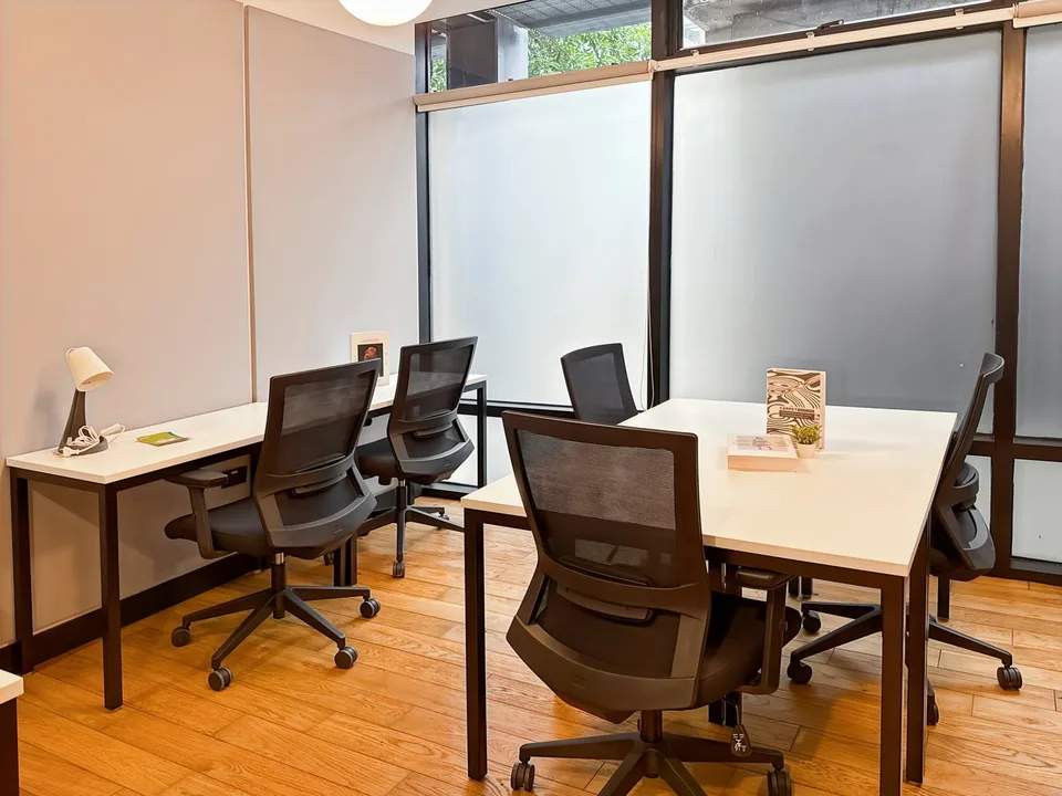 Büro-Design für 20 Personen bei Spaces Cocoon Bussigny – Foto 2 von 9