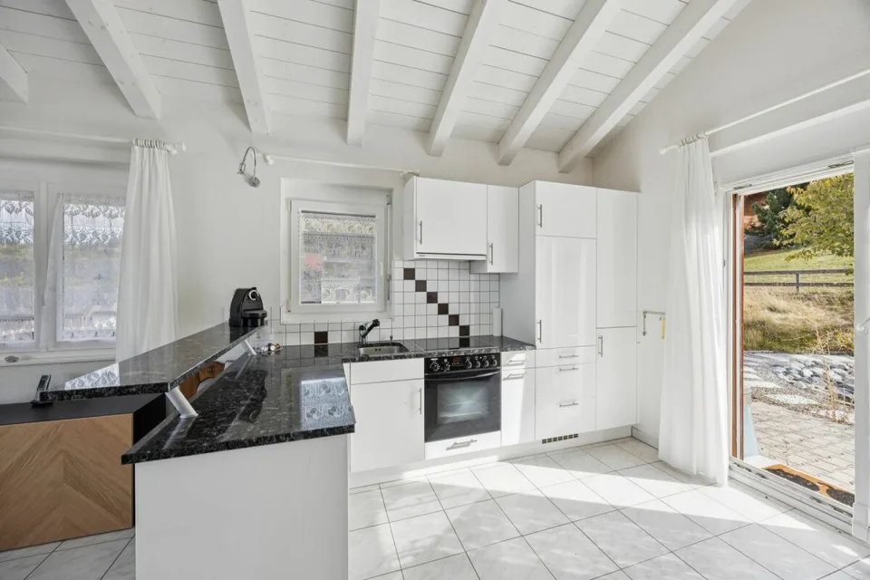 Chalet 3,5 pièces à Unterbäch - charmante maison individuelle de type Tiny avec beaucoup d'intimité – photo 5 sur 17