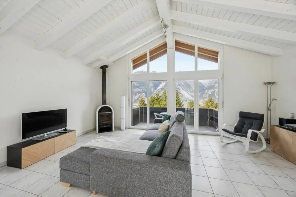 Chalet 3,5 pièces à Unterbäch - charmante maison individuelle de type Tiny avec beaucoup d'intimité – photo 2 sur 17