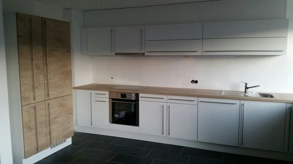 Charmanter 4.5-Zimmer-Wohnung mit Balkon in Delémont – Foto 2 von 11