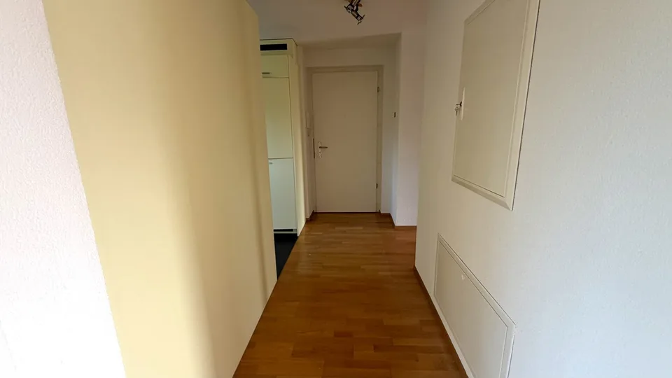 Grosszügige 3.5-Zimmer-Wohnung mit Loggia und sonnigem Balkon – Foto 10 von 10