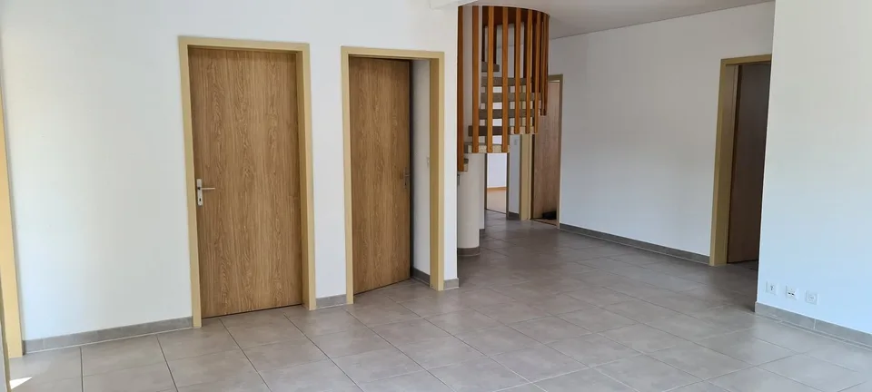 Charming 5.5-room apartment in Vicques – photo 6 of 22
