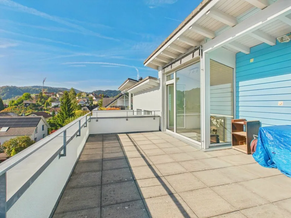 Einfamilienhaus mit atemberaubender Aussicht und Swimmingpool – Foto 7 von 30