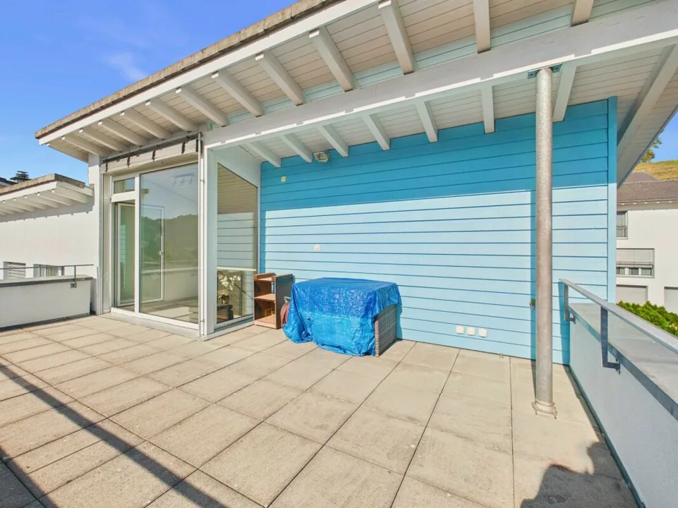 Einfamilienhaus mit atemberaubender Aussicht und Swimmingpool – Foto 8 von 30