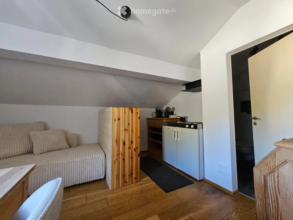 Möbliertes Dachstudio zu vermieten – Foto 2 von 5