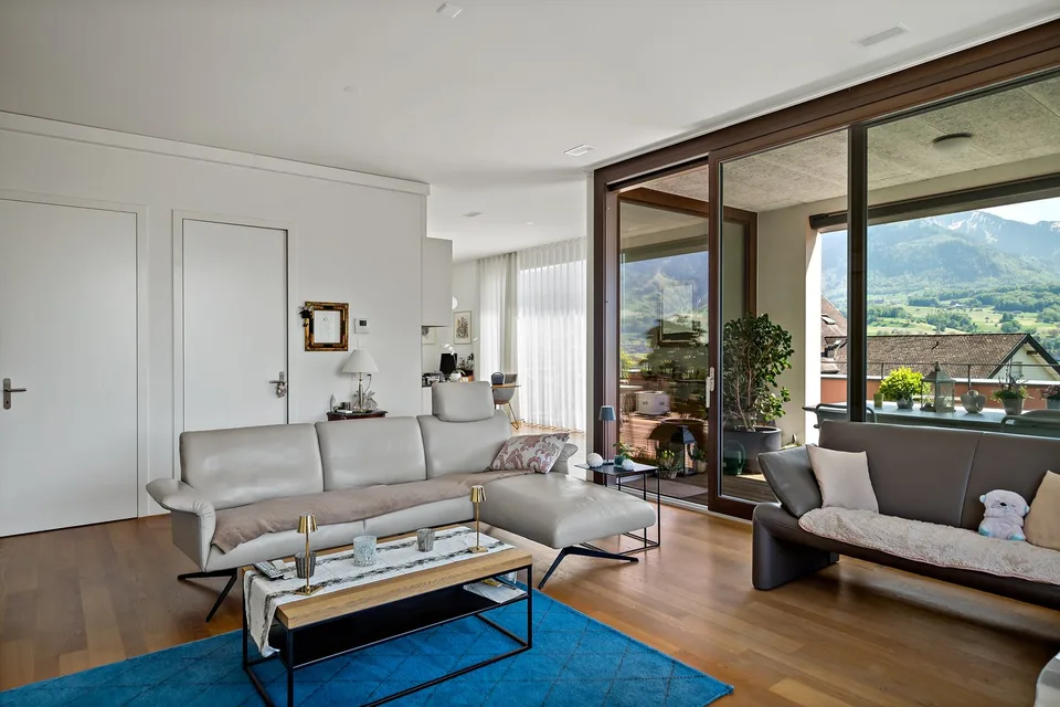 Moderne Wohnung mit Seeblick – Foto 4 von 10