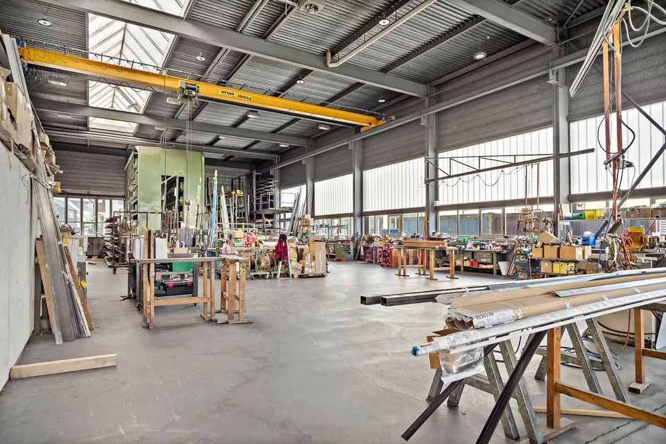 Commercial property with residential share in building rights – photo 9 of 13