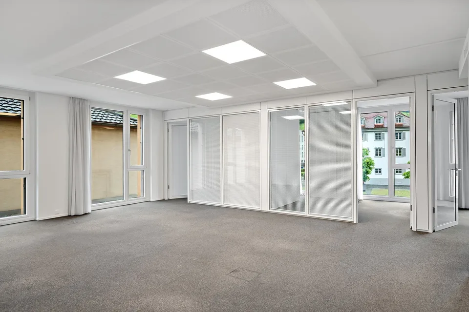 Mitten im Geschehen - Ihr zentrales Büro – Foto 3 von 11