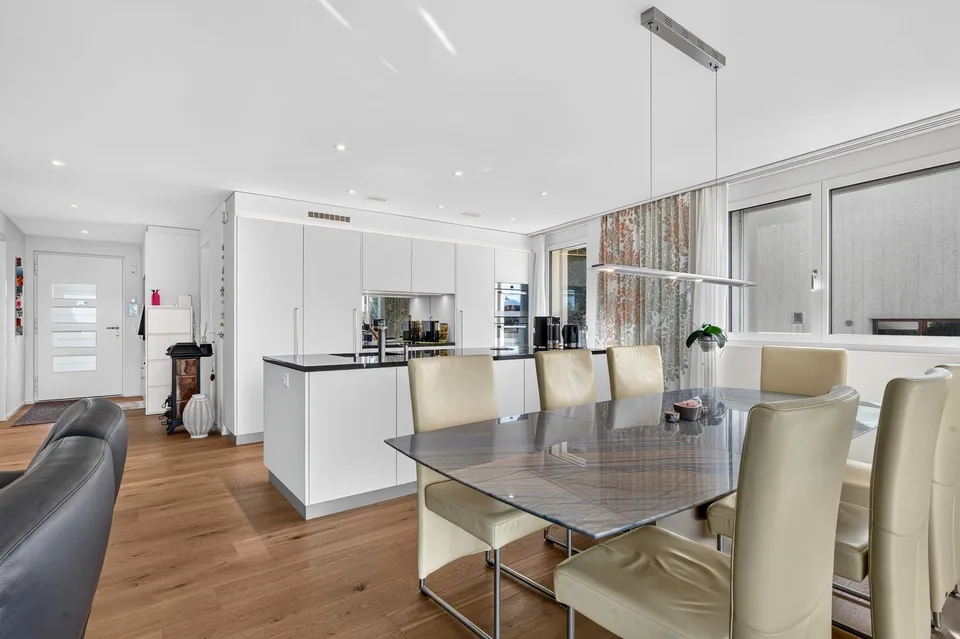 Prime location: Entire house with 6.5 & 3.5 rooms – photo 12 of 13
