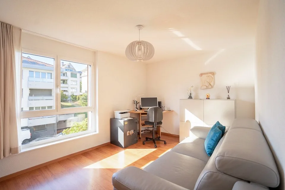 Prächtige 4,5-Zimmer-Wohnung in Peseux – Foto 3 von 10