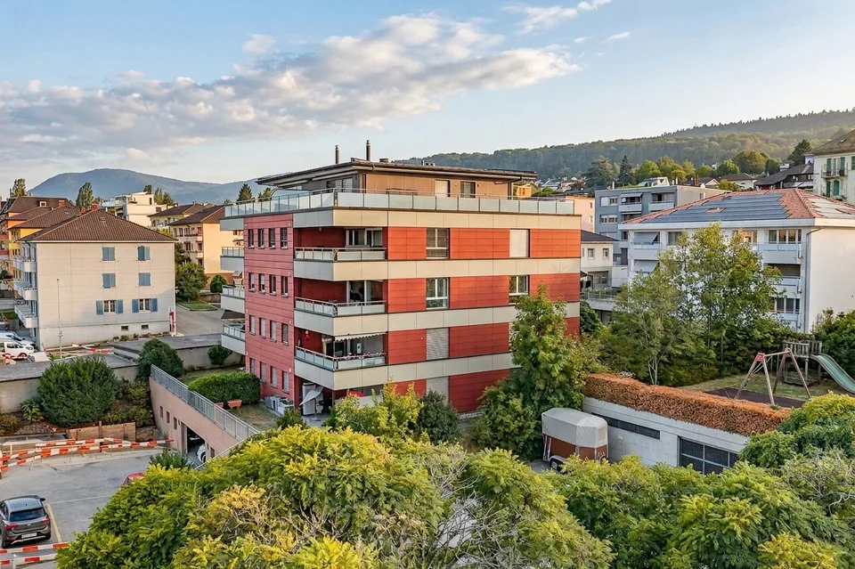 Prächtige 4,5-Zimmer-Wohnung in Peseux – Foto 2 von 10