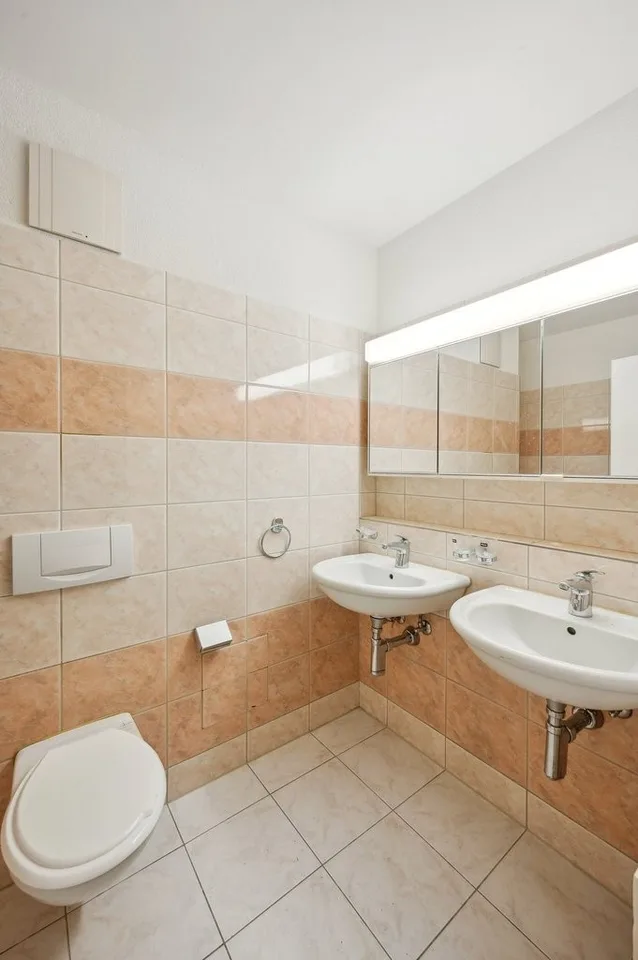 Appartamento moderno 2 locali in mansarda con due terrazze – foto 6 di 7