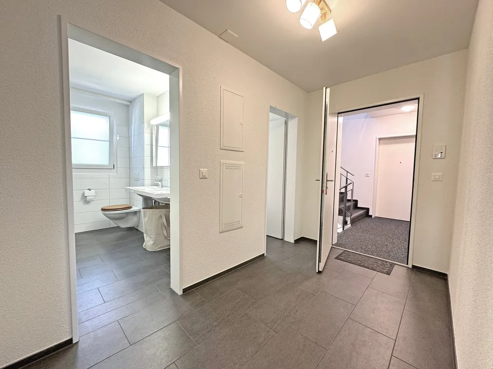 Spacious, well-thought-out 4 ½-room apartment, quiet residential area, including 2 underground parking spaces – photo 3 of 15
