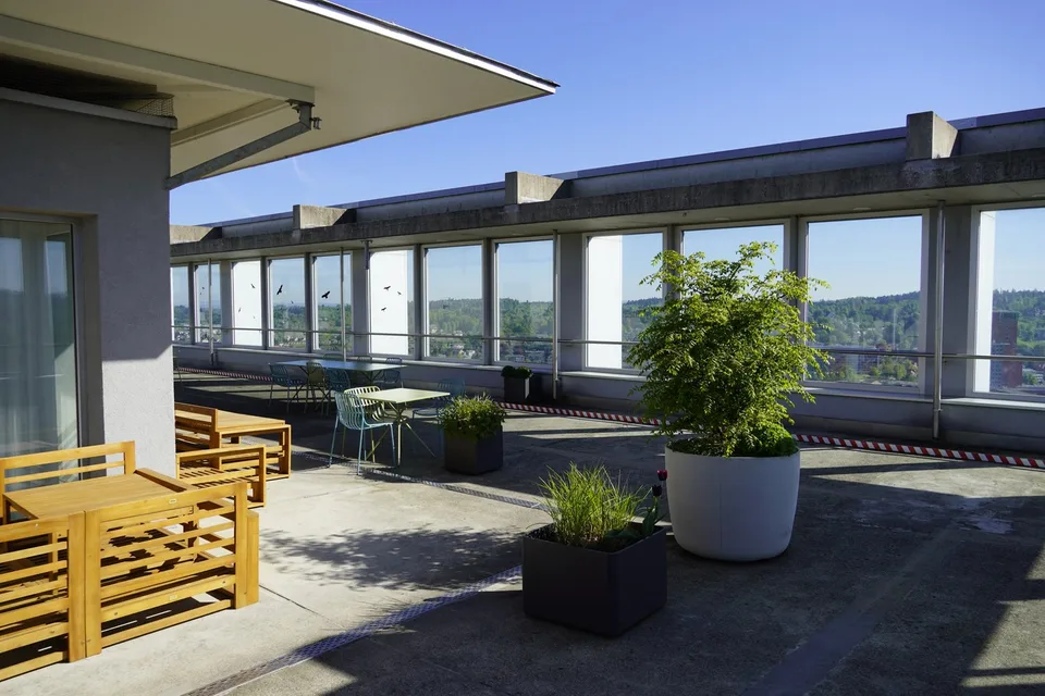 Ufficio all-inclusive al 25° piano per 1-8 postazioni di lavoro – 2 minuti dalla stazione di Winterthur – foto 10 di 12