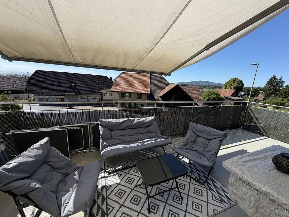 Schöne 3.5-Zimmerwohnung mit grossem Balkon – Foto 11 von 11