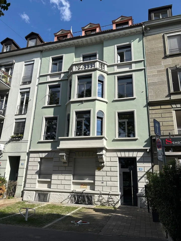 Salle polyvalente au sous-sol sur Gessnerallee dans le district 1 – photo 3 sur 7