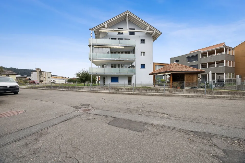High-quality living on two levels – photo 2 of 9