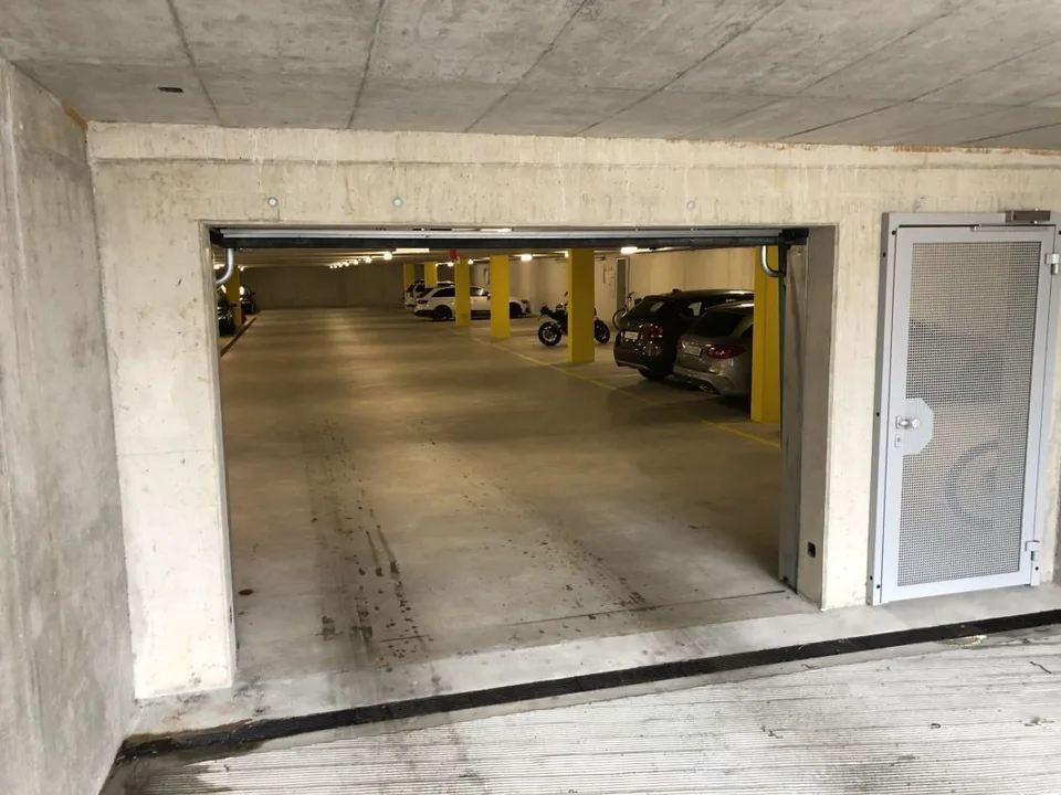 Tiefgaragenplatz – Foto 2 von 2