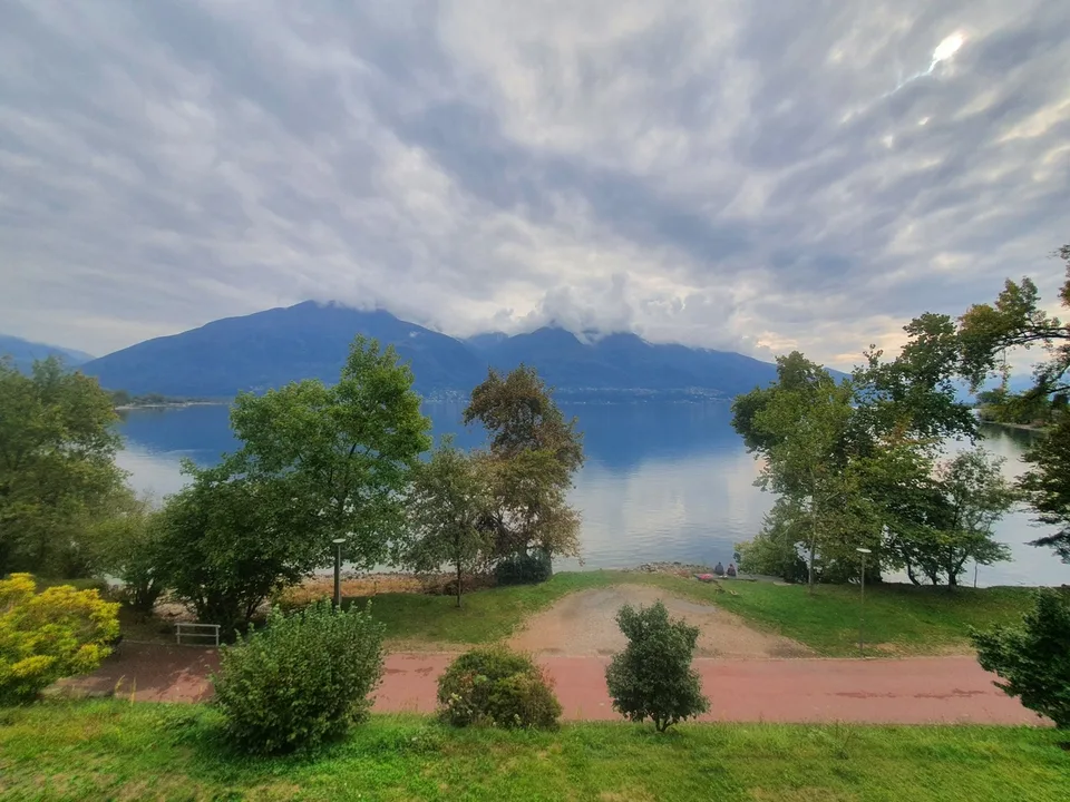 Appartamento di 2.5 locali con vista lago (anche res. secondaria) – photo 3 sur 13