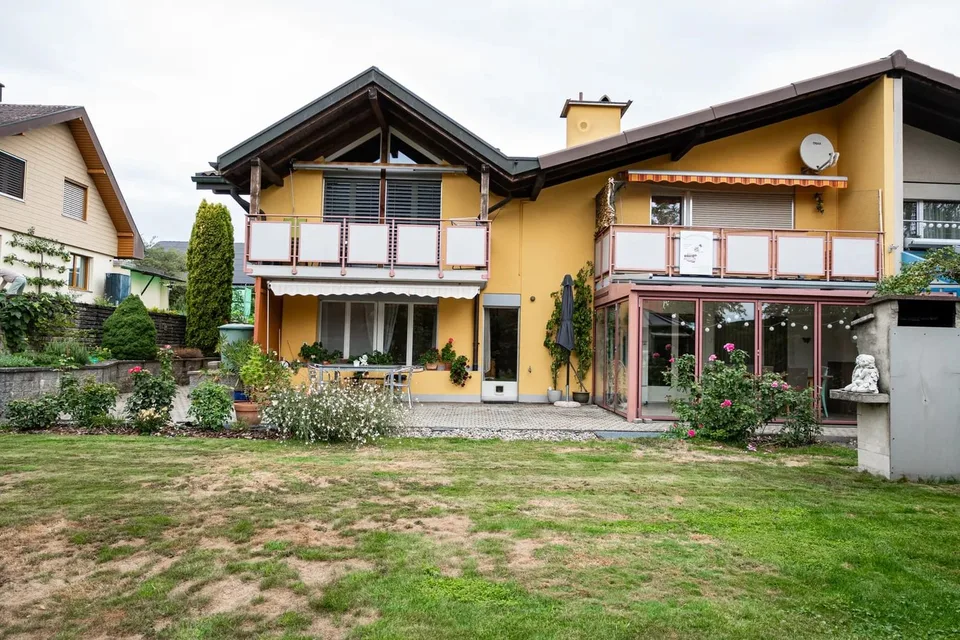 Casa multifamiliare con 3 unità e giardino in vendita a Kirchdorf – foto 7 di 13