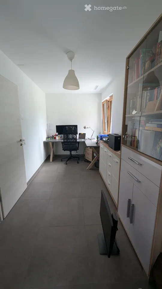 Helles 3.5-Zimmer-Apartment in Pollegio – Foto 4 von 5
