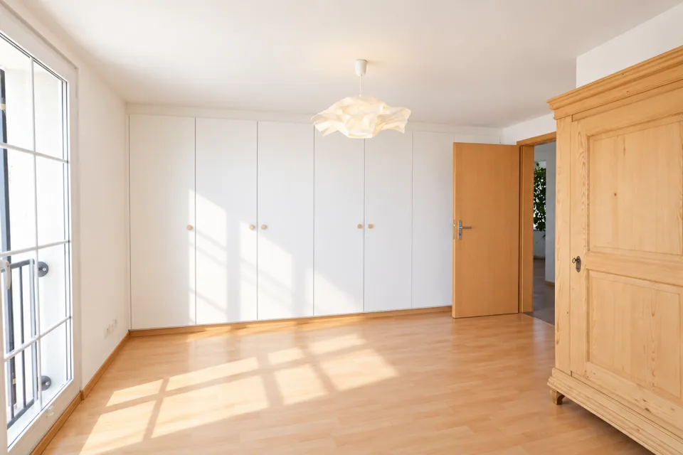 Casa unifamiliare di 5,5 locali elegante con ampio spazio di parcheggio per veicoli – foto 9 di 16