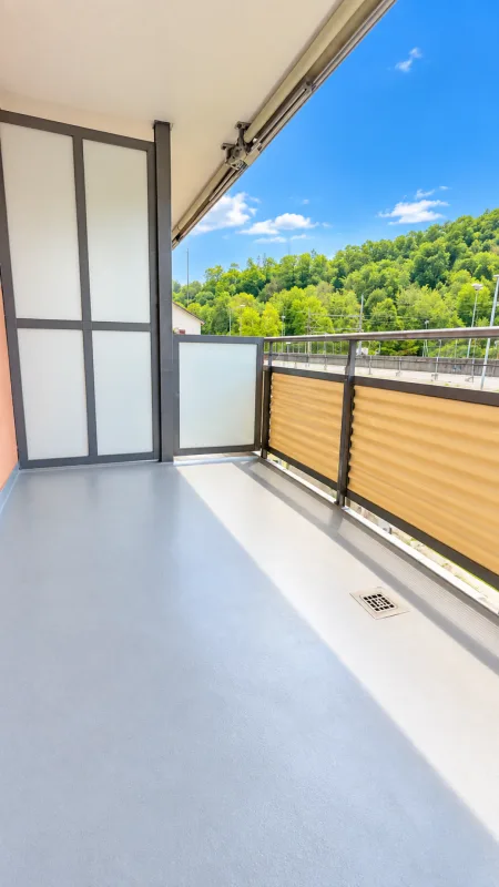 Neu Sanierte 3 Zimmerwohnung zentrale Lage ! – Foto 10 von 11