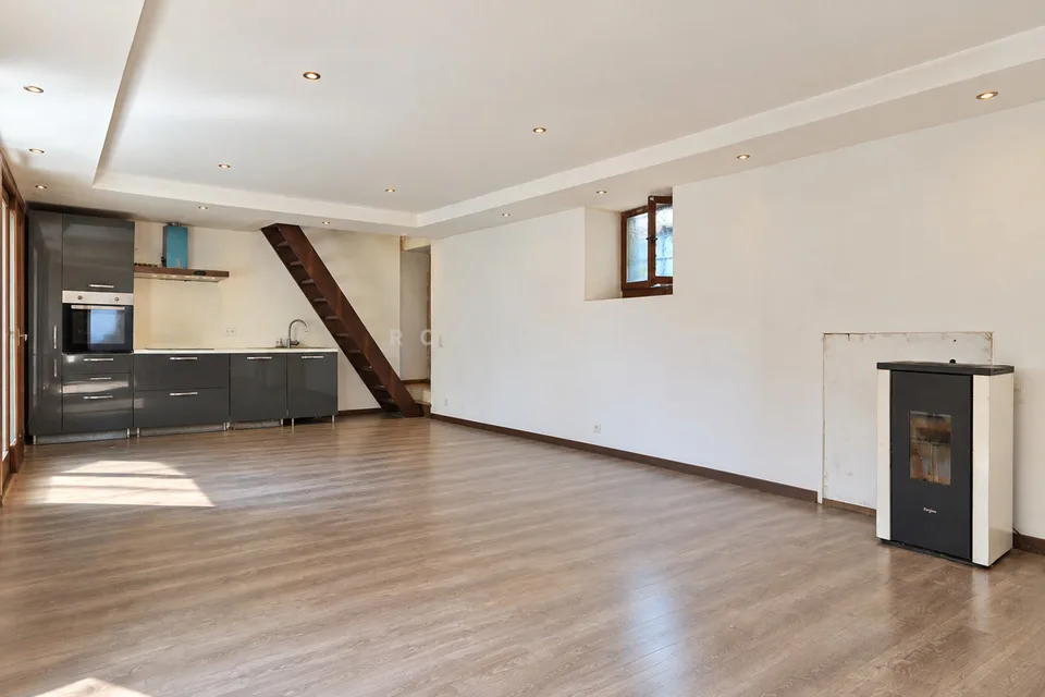 Caratteristica casa ticinese con piazzetta privata – Foto 4 von 13