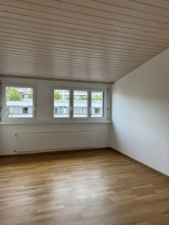 4.5-Zimmerwohnung mit durchdachtem Grundriss an zentraler Lage in Stäfa – Foto 7 von 9