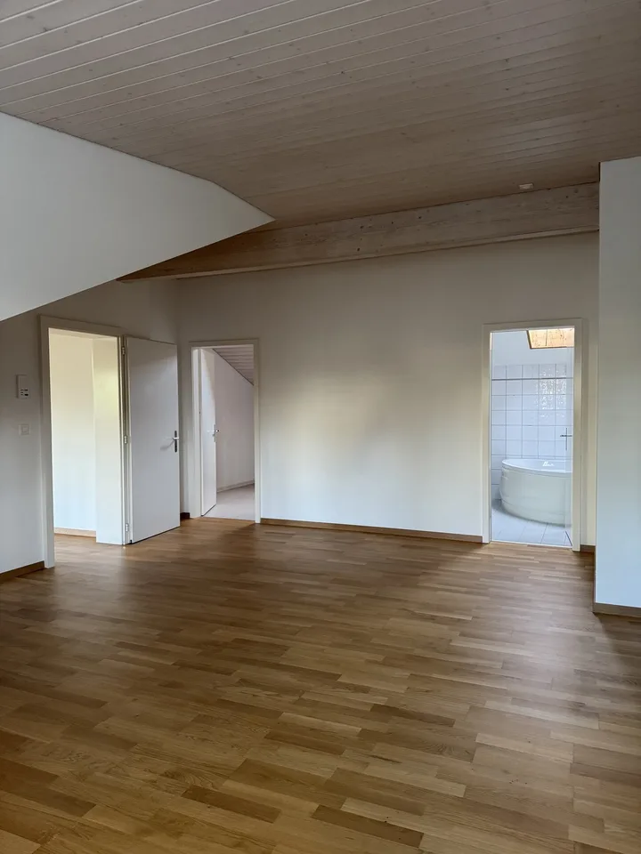 4.5-Zimmerwohnung mit durchdachtem Grundriss an zentraler Lage in Stäfa – Foto 6 von 9