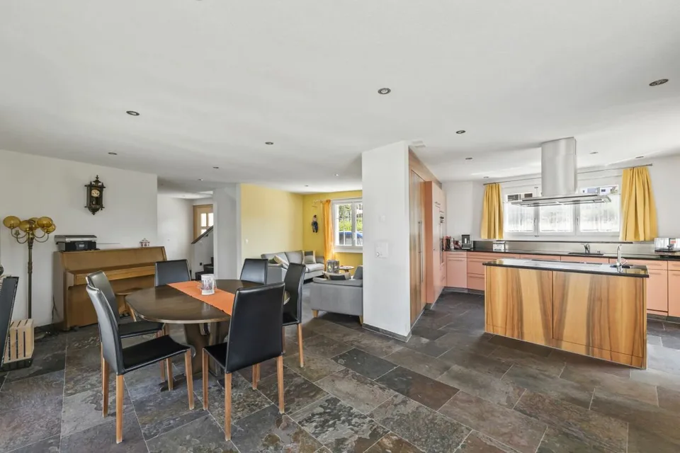 Moderna casa unifamiliare di 6 stanze secondo i principi del Feng Shui a Rothrist – foto 6 di 24