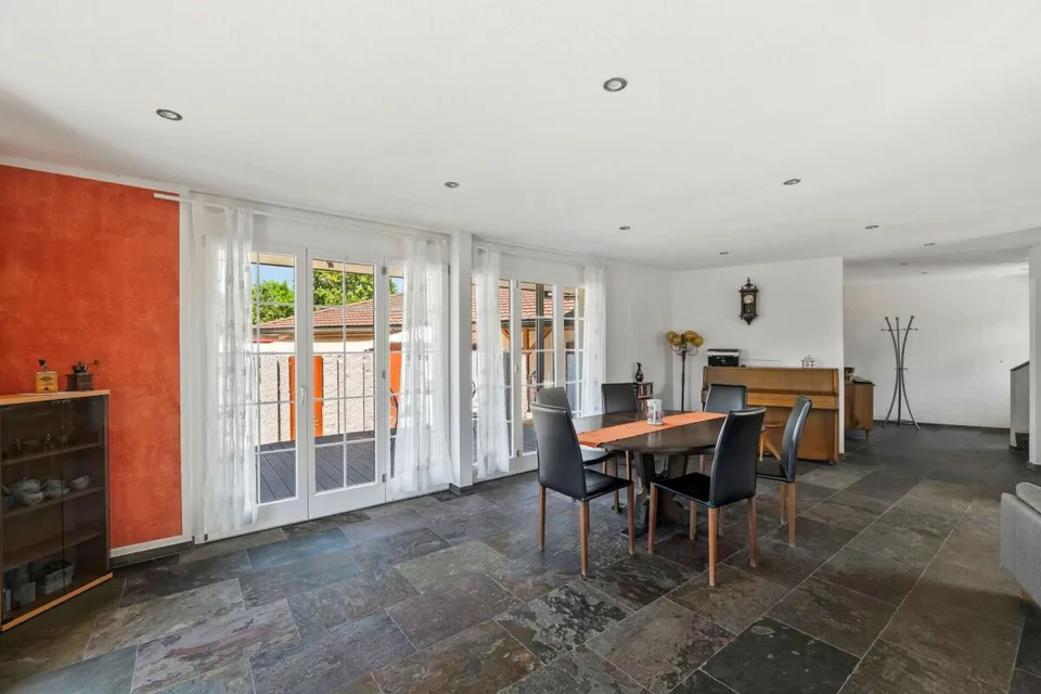 Moderna casa unifamiliare di 6 stanze secondo i principi del Feng Shui a Rothrist – foto 7 di 24