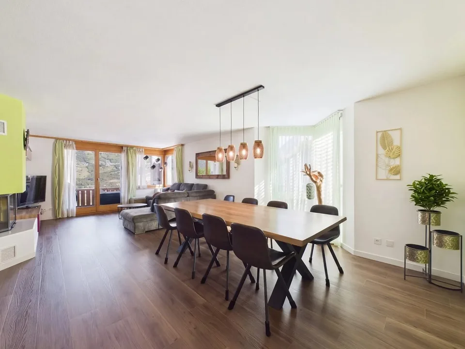 Familien-Meisterwerk in Seenähe – Foto 3 von 11