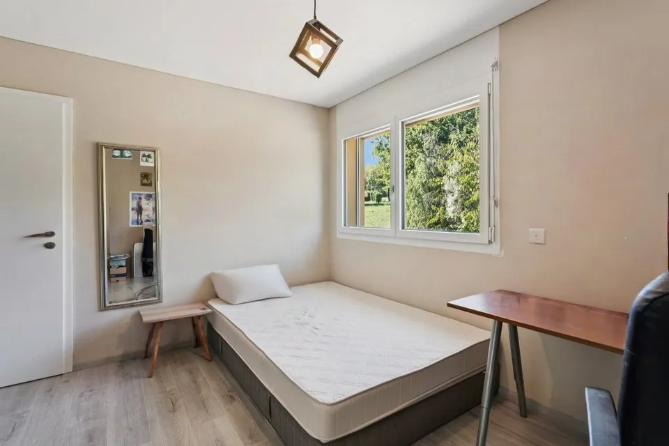 Villa individuelle contemporaine 5.5pièces avec piscine à Carrouge VD – photo 10 sur 13