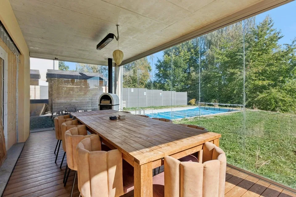 Villa individuelle contemporaine 5.5pièces avec piscine à Carrouge VD – photo 3 sur 13