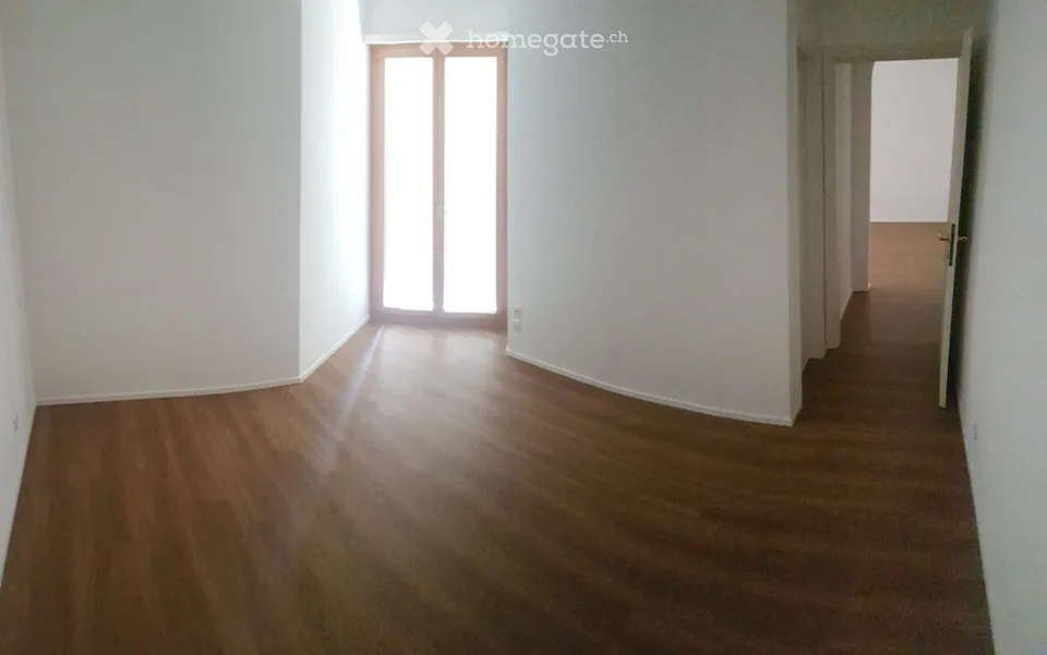 Wohnung mit 2.5 Zimmern – Foto 3 von 4