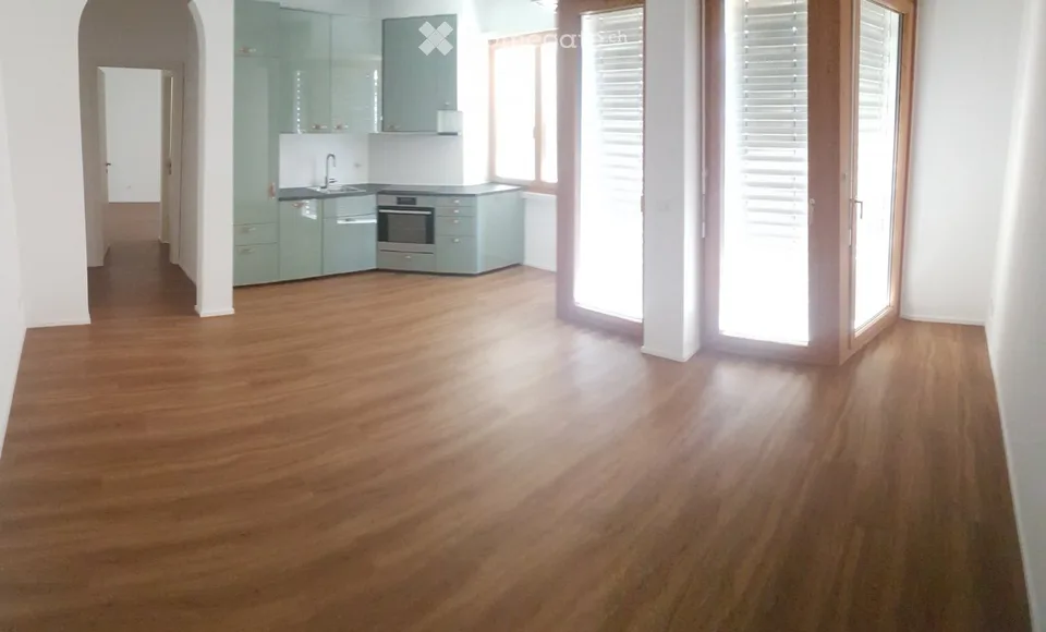 Wohnung mit 2.5 Zimmern – Foto 2 von 4