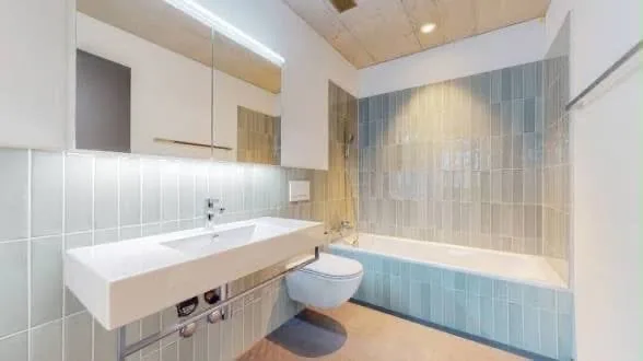 Moderne 3.5-Zimmer-Wohnung mit grossem Balkon zum Fluss – Foto 2 von 5