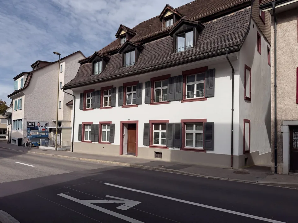 Charmantes Mehrfamilienhaus mit 7 Mietobjekten und unausgeschöpftem Mietzinspotenzial – Foto 28 von 29